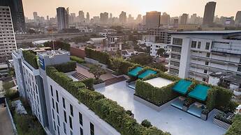 Holiday Inn Express Bangkok Soi Soonvijai by IHG