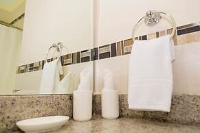 New Kingston Central Guest Apartment