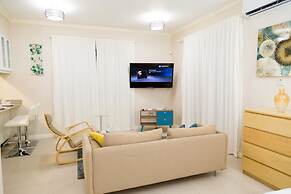 New Kingston Central Guest Apartment