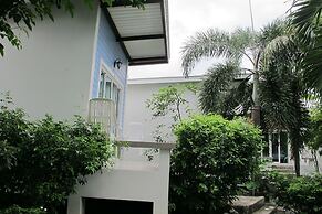 Charlie's Bungalow