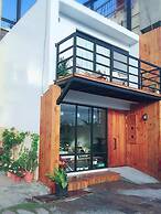 Haku Beach Days Inn