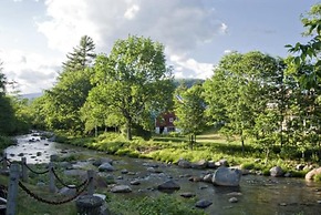 Inn at Ellis River