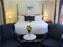 Inn at Ellis River