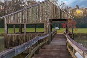 Maison D'Memoire Bed & Breakfast Cottages