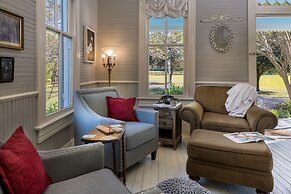 Maison D'Memoire Bed & Breakfast Cottages