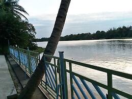 Golden Dragon Resort