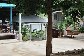 Golden Dragon Resort