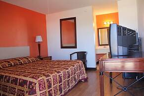 LoneStar Inn & Suites