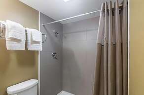 LoneStar Inn & Suites