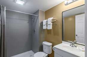 LoneStar Inn & Suites