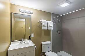 LoneStar Inn & Suites