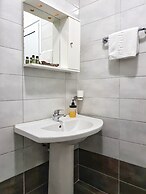 Bungalow White Apartments and Suites