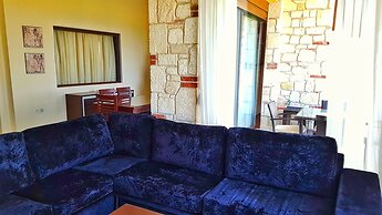 Bungalow White Apartments and Suites