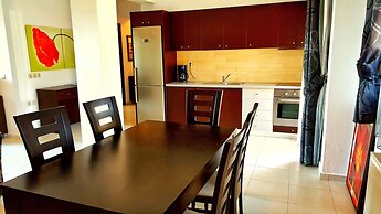 Bungalow White Apartments and Suites