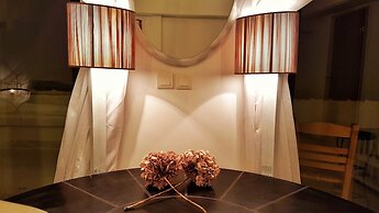 Bungalow White Apartments and Suites