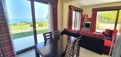 Bungalow White Apartments and Suites