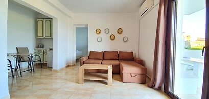 Bungalow White Apartments and Suites