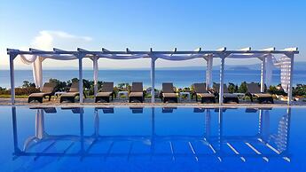 Bungalow White Apartments and Suites