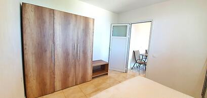 Bungalow White Apartments and Suites