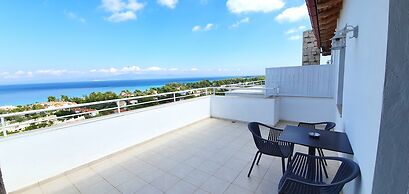 Bungalow White Apartments and Suites