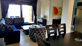 Bungalow White Apartments and Suites