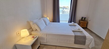 Bungalow White Apartments and Suites