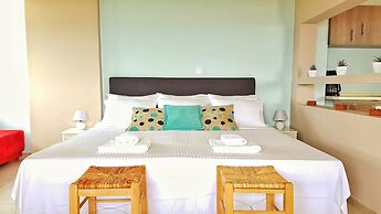 Bungalow White Apartments and Suites