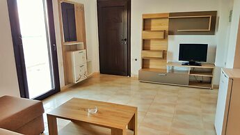 Bungalow White Apartments and Suites