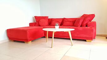 Bungalow White Apartments and Suites