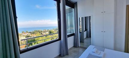 Bungalow White Apartments and Suites