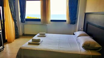 Bungalow White Apartments and Suites