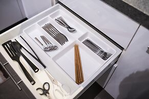 KL Sentral Bangsar Suites (EST) by Luxury Suites Asia