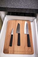 KL Sentral Bangsar Suites (EST) by Luxury Suites Asia