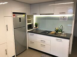 KL Sentral Bangsar Suites (EST) by Luxury Suites Asia