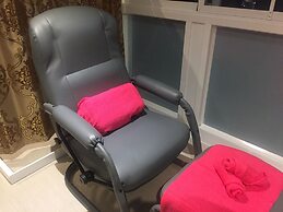 S.E.T Thanmongkol Residence