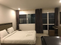 S.E.T Thanmongkol Residence