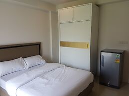 S.E.T Thanmongkol Residence