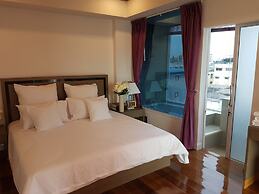 S.E.T Thanmongkol Residence