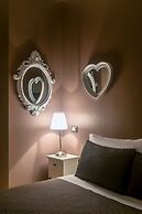 051 Room & Breakfast