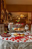 051 Room & Breakfast