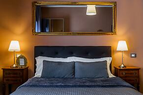 051 Room & Breakfast