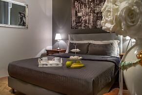 051 Room & Breakfast