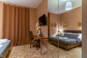 051 Room & Breakfast