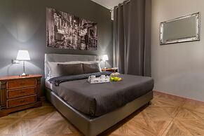 051 Room & Breakfast