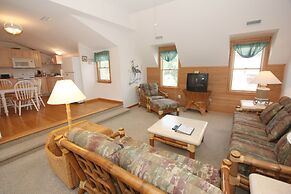 Courtyard Villas on Silver Lake Harbor
