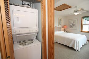 Courtyard Villas on Silver Lake Harbor