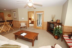 Courtyard Villas on Silver Lake Harbor