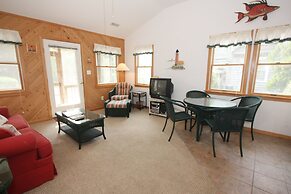 Courtyard Villas on Silver Lake Harbor
