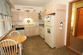 Courtyard Villas on Silver Lake Harbor