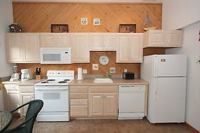 Courtyard Villas on Silver Lake Harbor